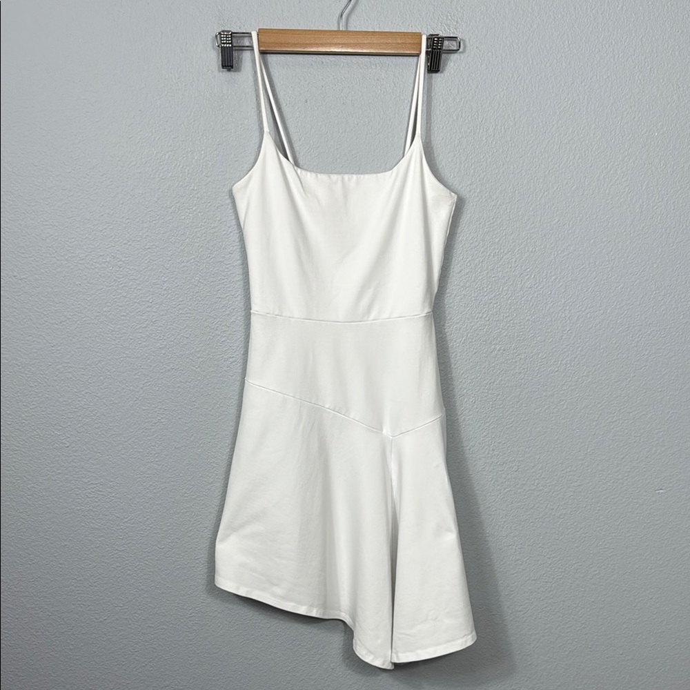 Susan Monaco White Dress‎
